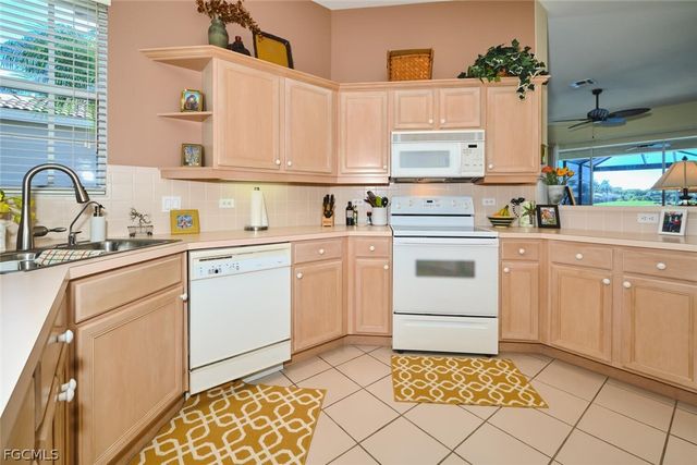 9229 Garden Pointe, Fort Myers, FL 33908