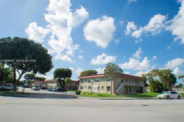 12800 SW 43rd Dr 210-B, Miami, FL 33175