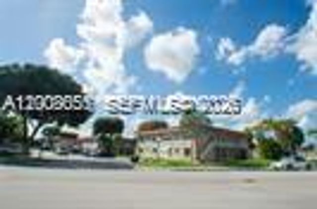 12800 SW 43rd Dr 210-B, Miami, FL 33175