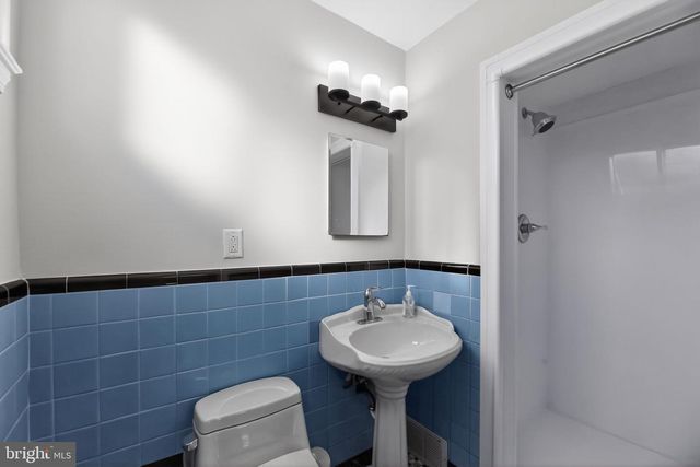 7613 REVERE ST, Philadelphia, PA 19152