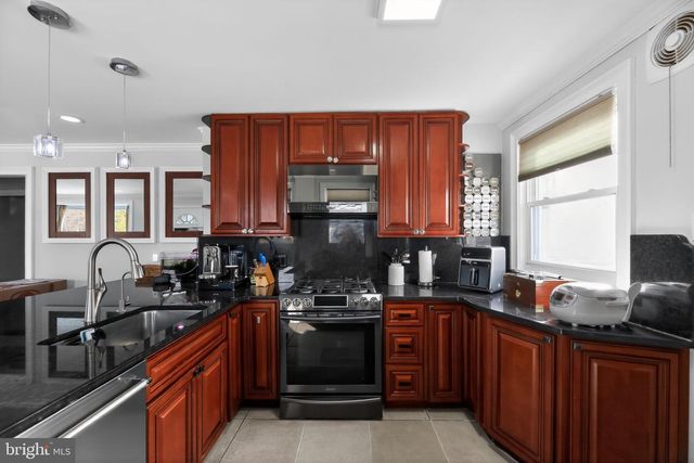 7613 REVERE ST, Philadelphia, PA 19152