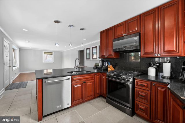 7613 REVERE ST, Philadelphia, PA 19152