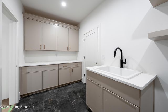 2905 Quarry Rd, Prospect, KY 40059