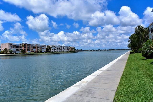7420 BAY ISLAND DRIVE S 176, South Pasadena, FL 33707