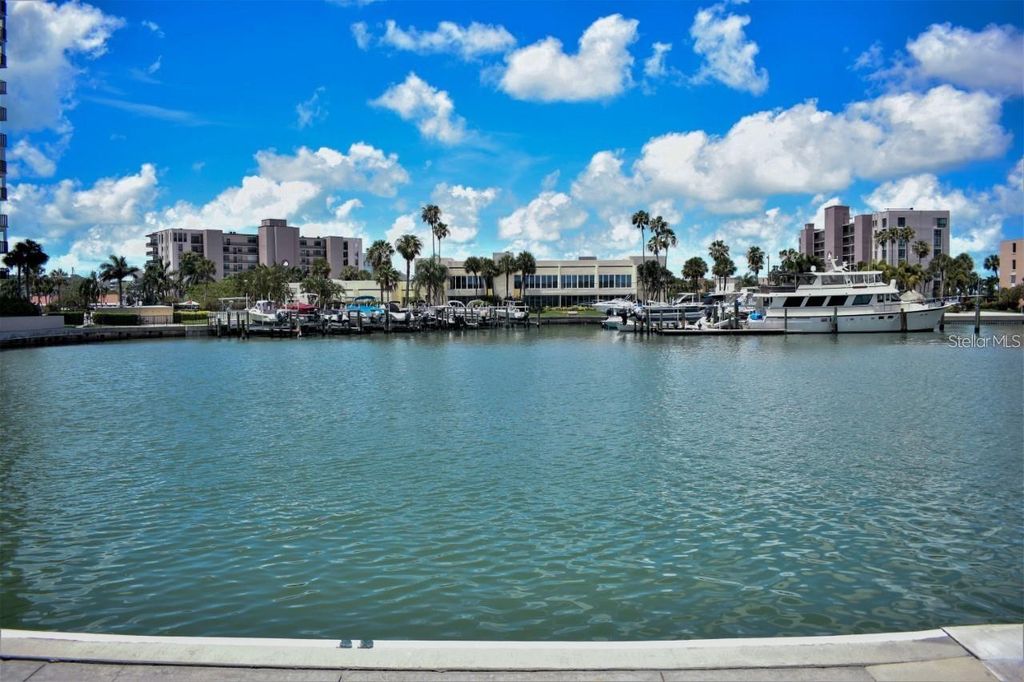 7420 BAY ISLAND DRIVE S 176, South Pasadena, FL 33707
