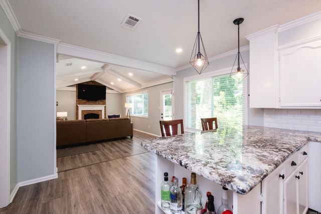 3 Coachlight Circle, Little Rock, AR 72227