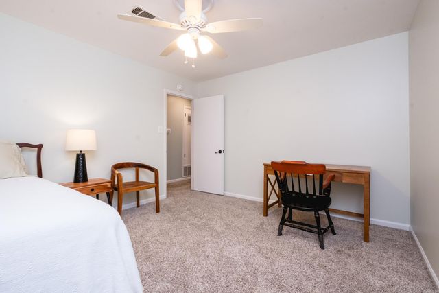 3 Coachlight Circle, Little Rock, AR 72227