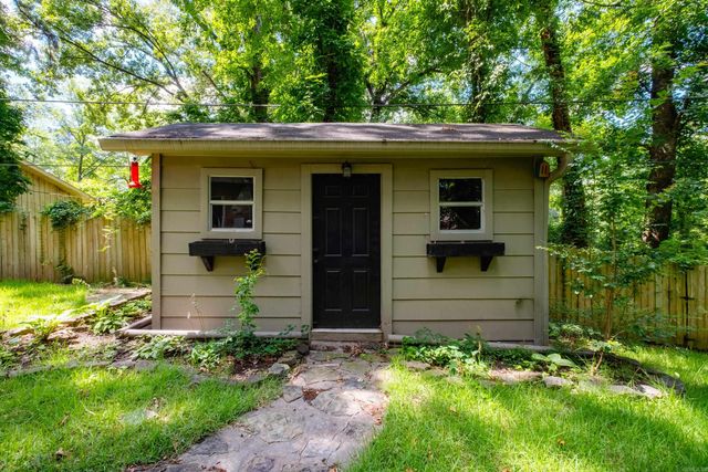 3 Coachlight Circle, Little Rock, AR 72227
