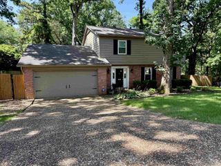 3 Coachlight Circle, Little Rock, AR 72227