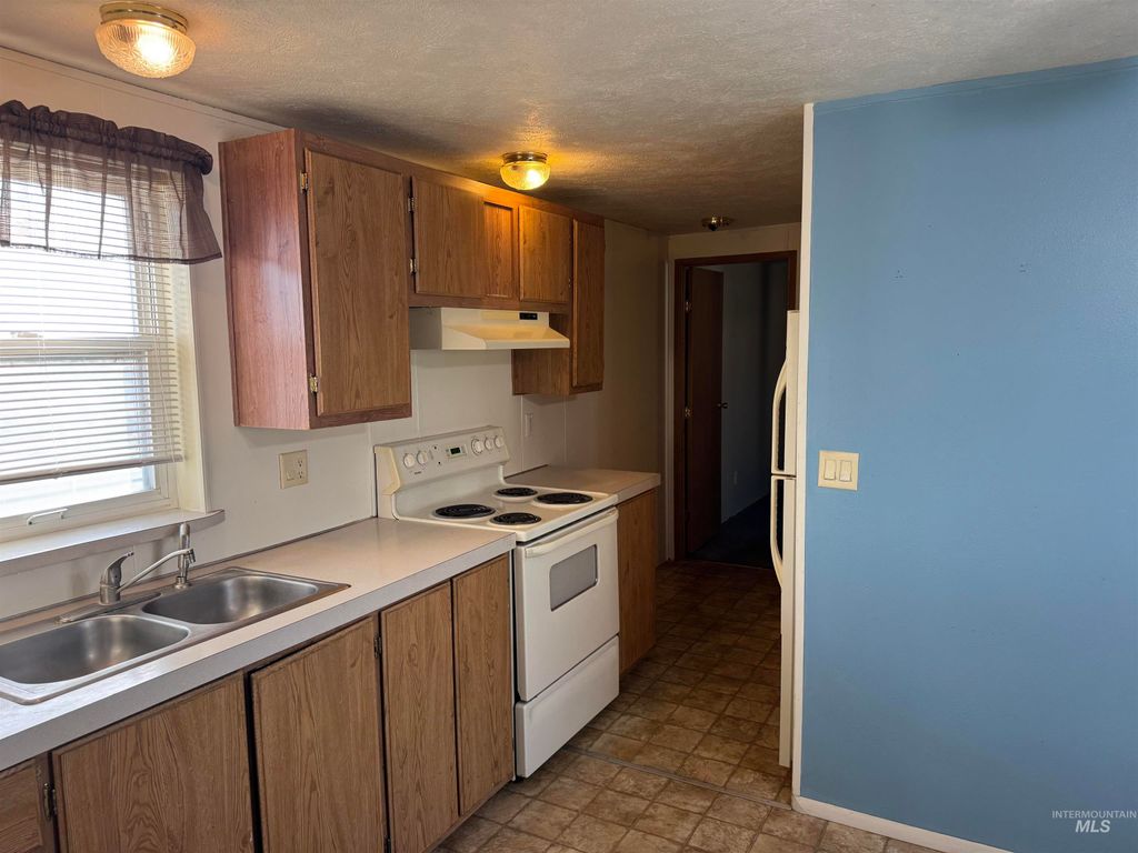 198 South Hills Road 83, Twin Falls, ID 83301 photo 8