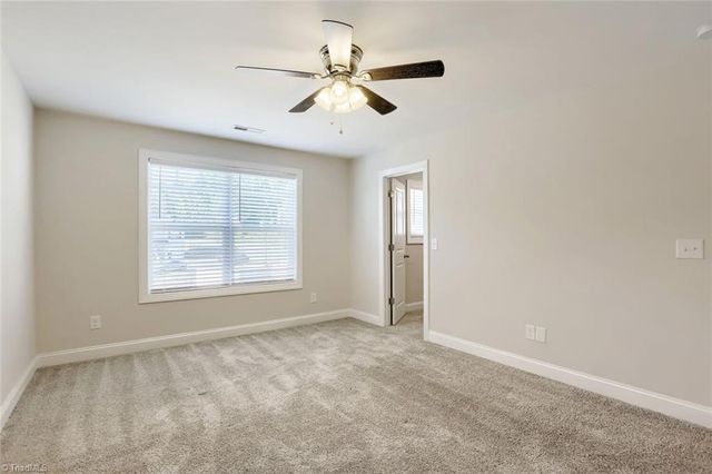 306 Beaumont Circle, Clemmons, NC 27012