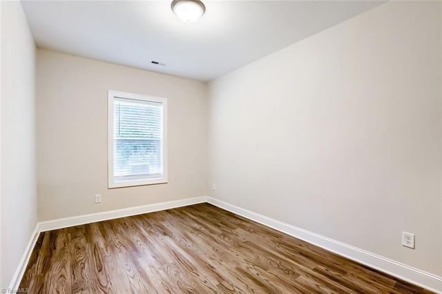 306 Beaumont Circle, Clemmons, NC 27012