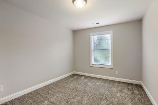 306 Beaumont Circle, Clemmons, NC 27012