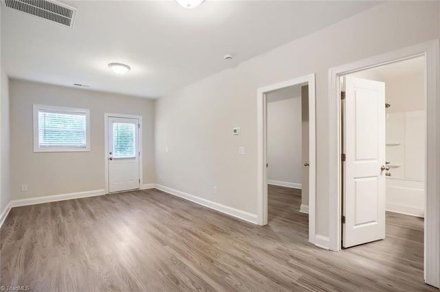 306 Beaumont Circle, Clemmons, NC 27012