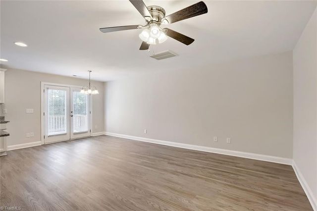 306 Beaumont Circle, Clemmons, NC 27012