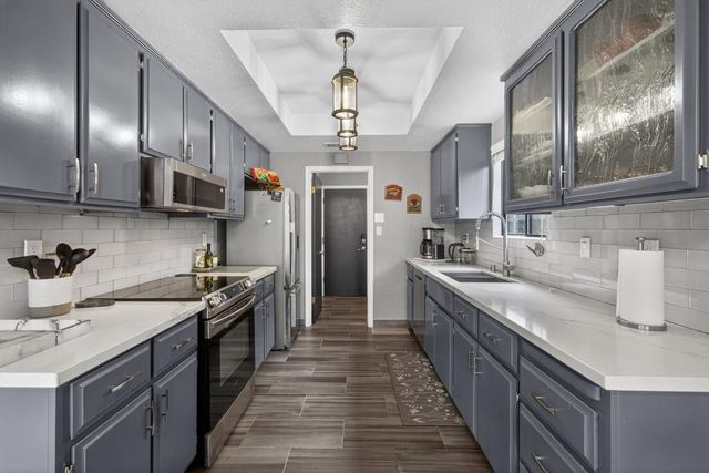 1211 Alder Tree Way, Sacramento, CA 95831