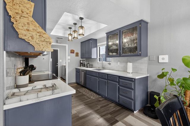 1211 Alder Tree Way, Sacramento, CA 95831