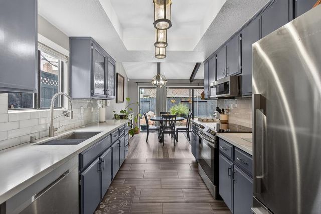 1211 Alder Tree Way, Sacramento, CA 95831