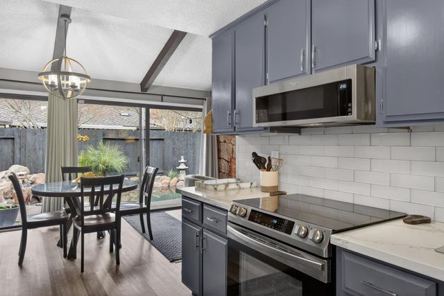 1211 Alder Tree Way, Sacramento, CA 95831