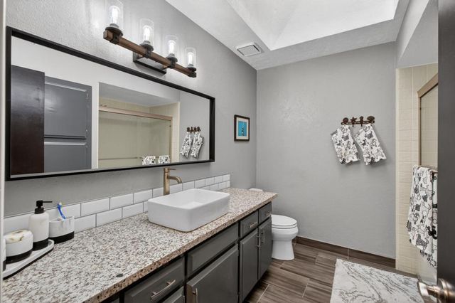 1211 Alder Tree Way, Sacramento, CA 95831