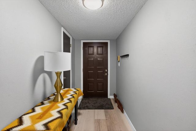 1211 Alder Tree Way, Sacramento, CA 95831