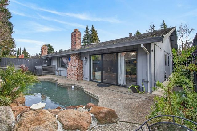 1211 Alder Tree Way, Sacramento, CA 95831