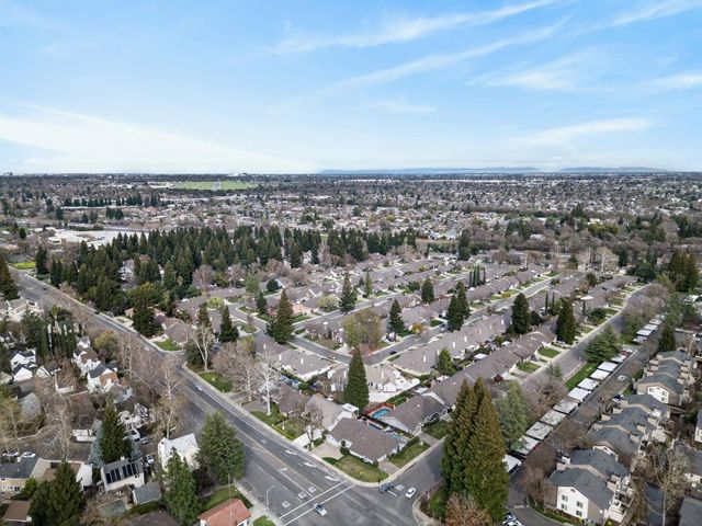 1211 Alder Tree Way, Sacramento, CA 95831