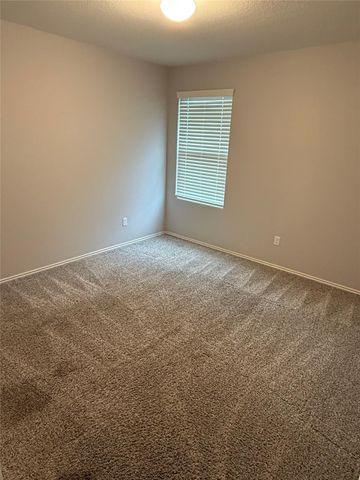 100 Granville CT, Jarrell, TX 76537