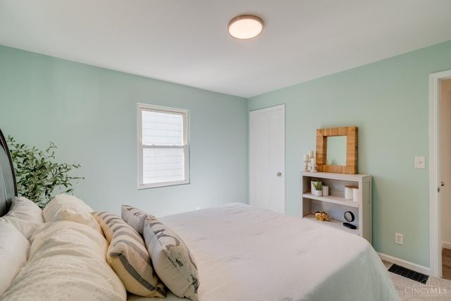 6017 Elbrook Avenue, Golf Manor, OH 45237