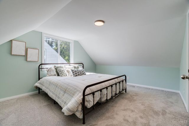6017 Elbrook Avenue, Golf Manor, OH 45237