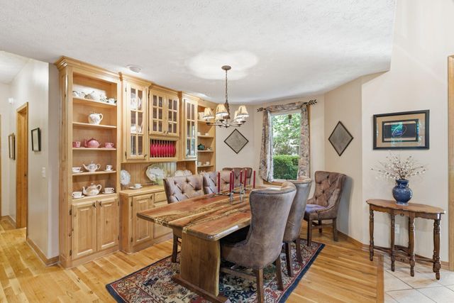 993 S Oak Ridge Road, Nixa, MO 65714
