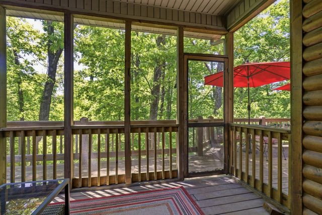 993 S Oak Ridge Road, Nixa, MO 65714