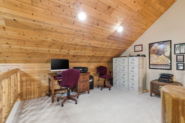 993 S Oak Ridge Road, Nixa, MO 65714