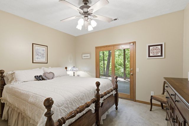 993 S Oak Ridge Road, Nixa, MO 65714