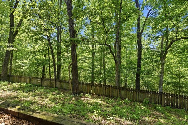 993 S Oak Ridge Road, Nixa, MO 65714