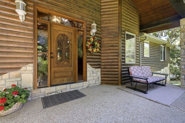 993 S Oak Ridge Road, Nixa, MO 65714
