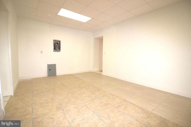 1205 CRAIN HWY N, Glen Burnie, MD 21061