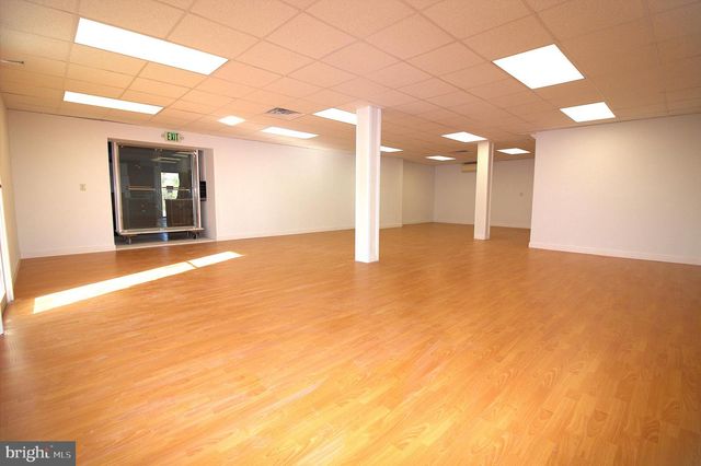 1205 CRAIN HWY N, Glen Burnie, MD 21061