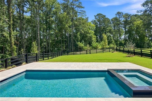 245 Heatherton Way, Milton, GA 30009