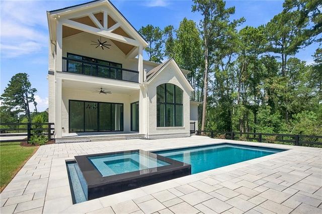 245 Heatherton Way, Milton, GA 30009