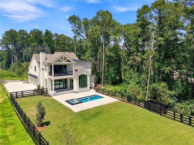 245 Heatherton Way, Milton, GA 30009