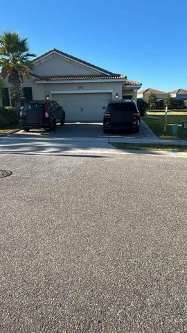 1019 OAK BLUFF DRIVE, Davenport, FL 33837