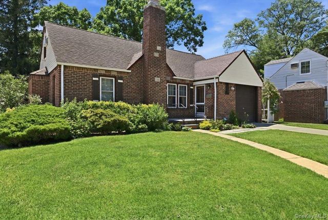 200 Edward Court, West Hempstead, NY 11552
