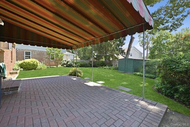 200 Edward Court, West Hempstead, NY 11552