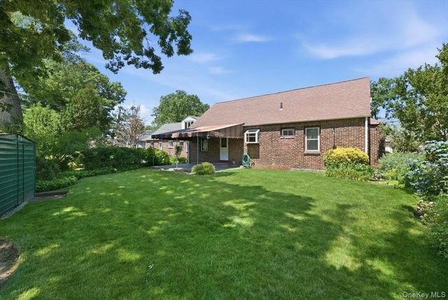 200 Edward Court, West Hempstead, NY 11552