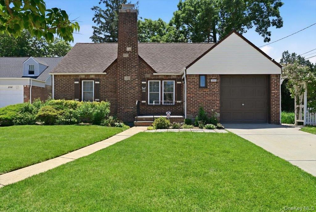 200 Edward Court, West Hempstead, NY 11552