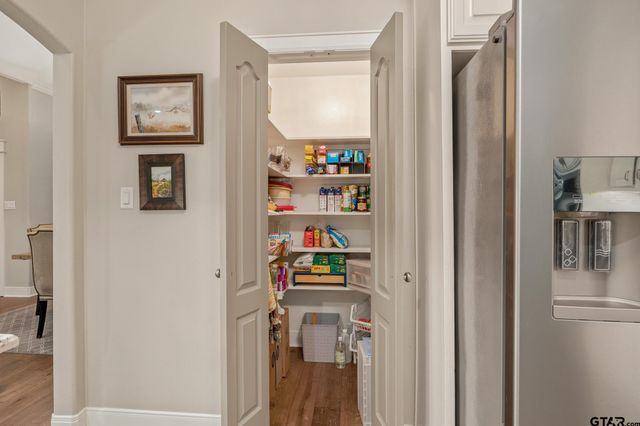 5723 Gloucester Dr, Tyler, TX 75707