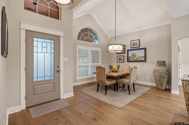 5723 Gloucester Dr, Tyler, TX 75707