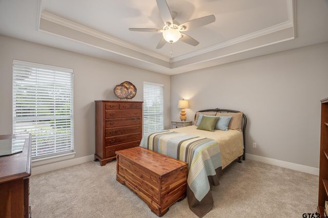 5723 Gloucester Dr, Tyler, TX 75707