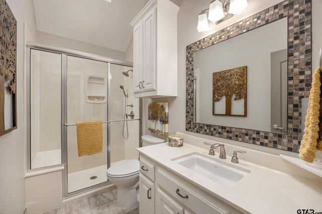 5723 Gloucester Dr, Tyler, TX 75707